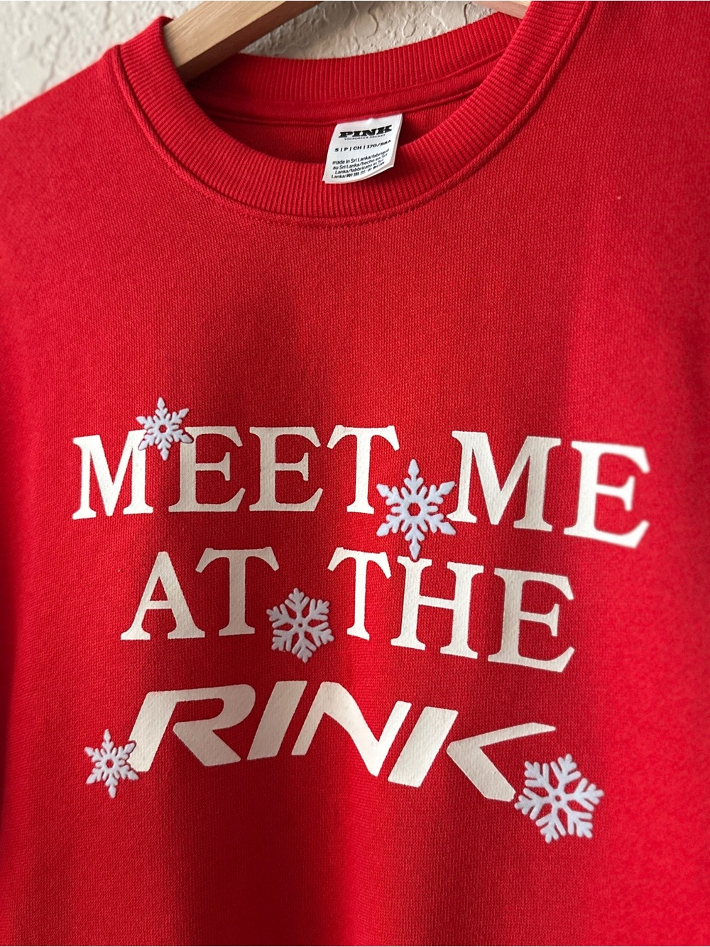 PINK Victoria's Secret Red 'Meet Me at the Rink' Crewneck Sweatshirt - Picture 2 of 5
